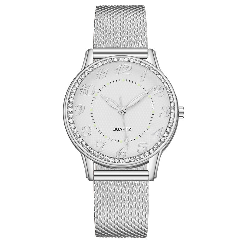 Montre féminine : Diamants et élégance